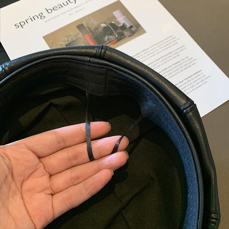 Women's Black PU Leather Duckbill Cap: Autumn/Winter British Newsboy Hat, Korean Style Beret.