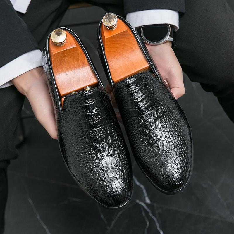 FashionCasual Leather Mens Slip On Footwear Office Man Formal Shoes Wedding Party Man Dress Shoes Breath Driving Lazy Loafers Moccasins