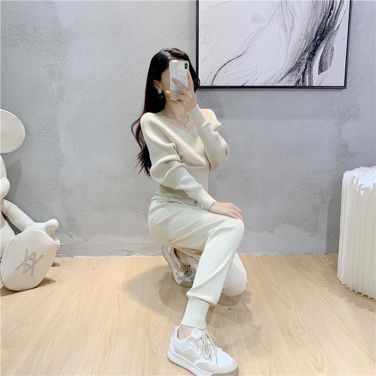 Korean Petite V-Neck Off-Shoulder Knit Two-Piece Set for Women - Autumn/Winter