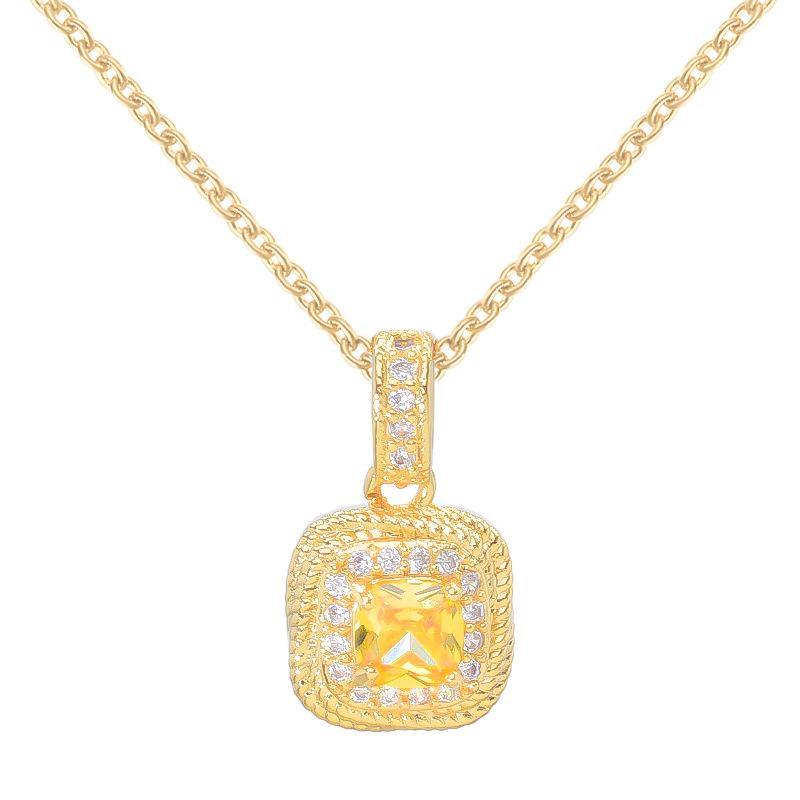 Colier Lux Ușor Cub de Zahăr Mic pentru Femei Simplu High-End Versatil Temperament Pandantiv Diamant