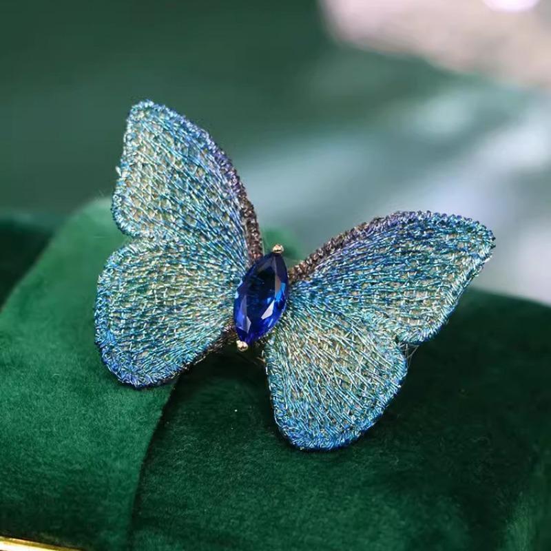 Embroidered Butterfly Brooch, High-end Women's Personalized Retro Brooch, Luxurious and Elegant Brooch