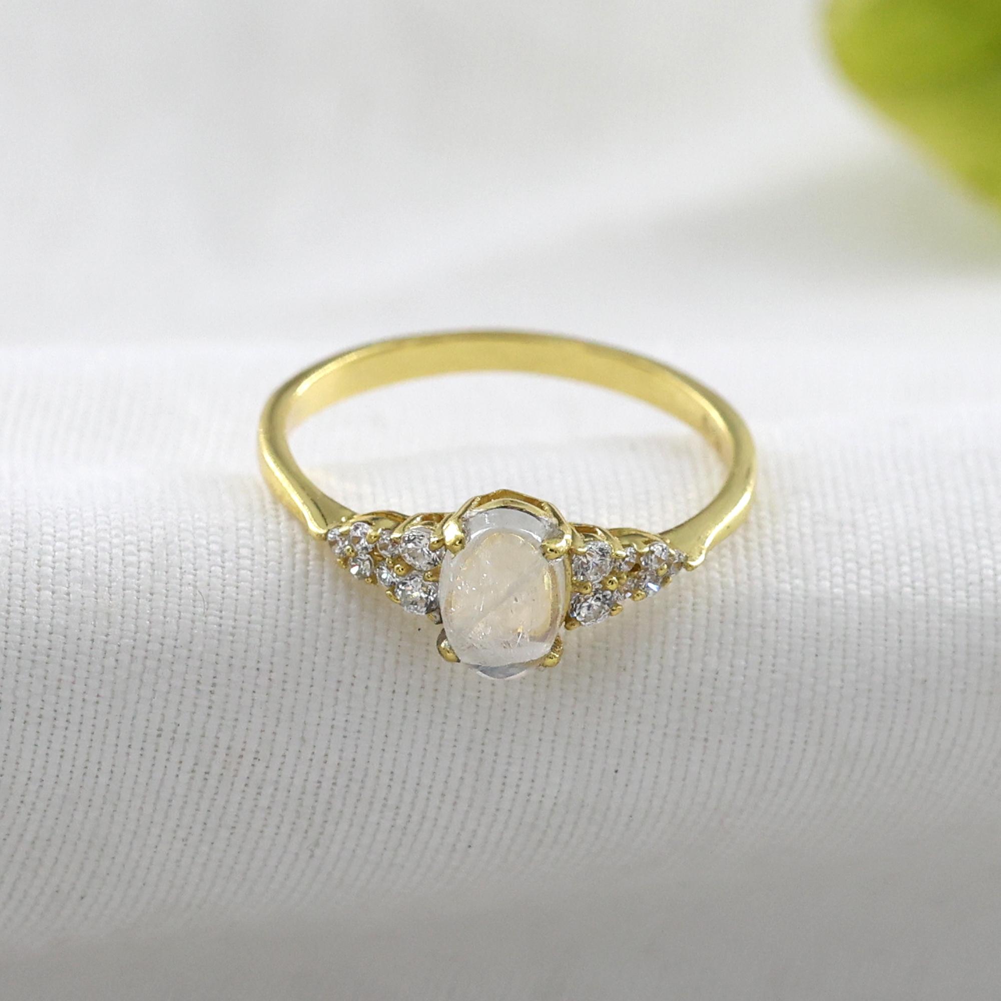 

Позолоченное кольцо с лунным камнем, Украшение с камнем рождения, Стерлинговое серебро 925 пробы, Подарок для нее, Изящные женские украшения, Позолоченное кольцо 5 белый