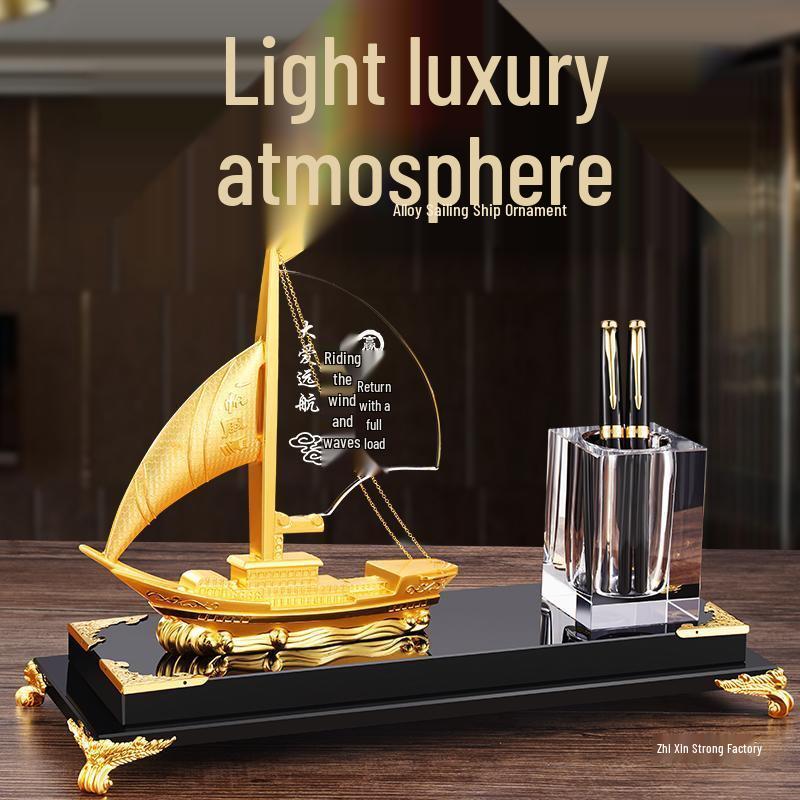 Elegant Crystal Sailboat Pen Holder: High-End Office or Housewarming Gift Decoration