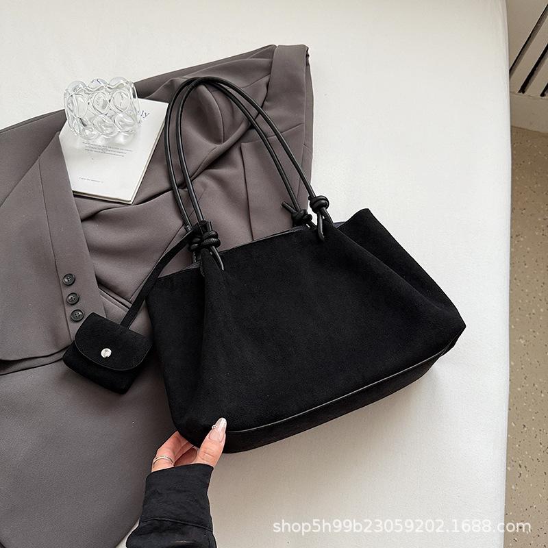 Bag New Autumn Large Capacity Tote Bag Premium Sense Portable Shoulder Bag Retro Versatile Underarm Bag Women