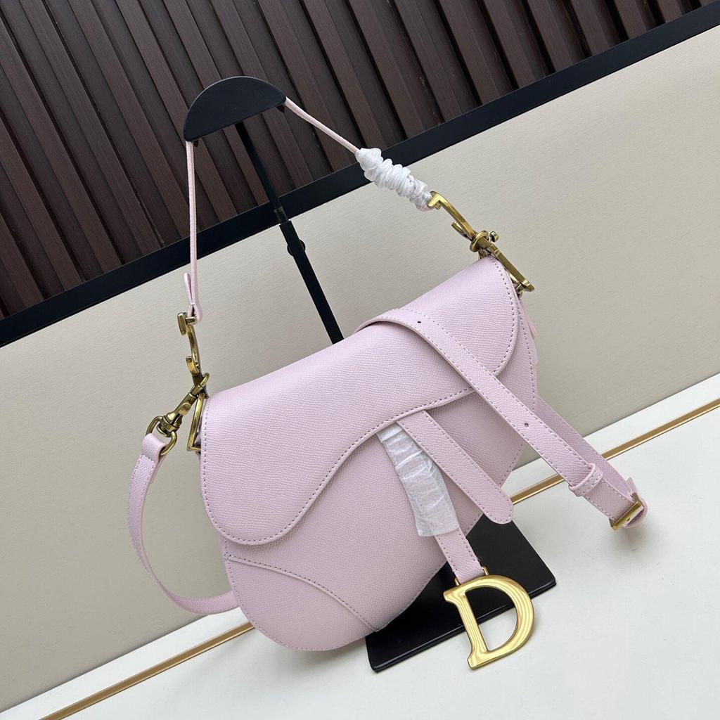 2026 Women's Trendy Palm Grain Shoulder & Crossbody Saddle Bag