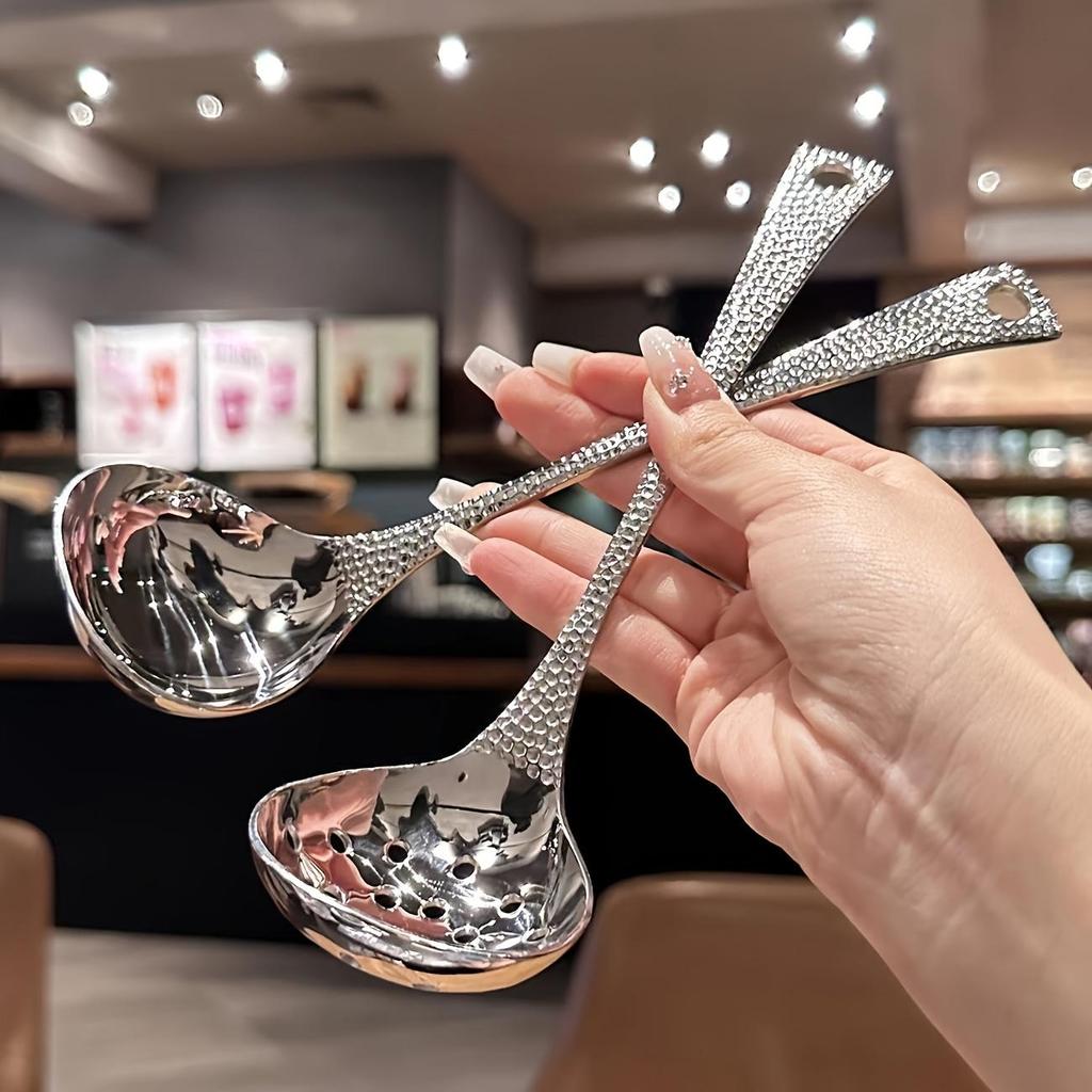 Leak-Proof Stainless Steel Soup Ladle with Fish Scale Handle - Long, Durable Kitchen & Dining Spoon for Home and Restaurant Use