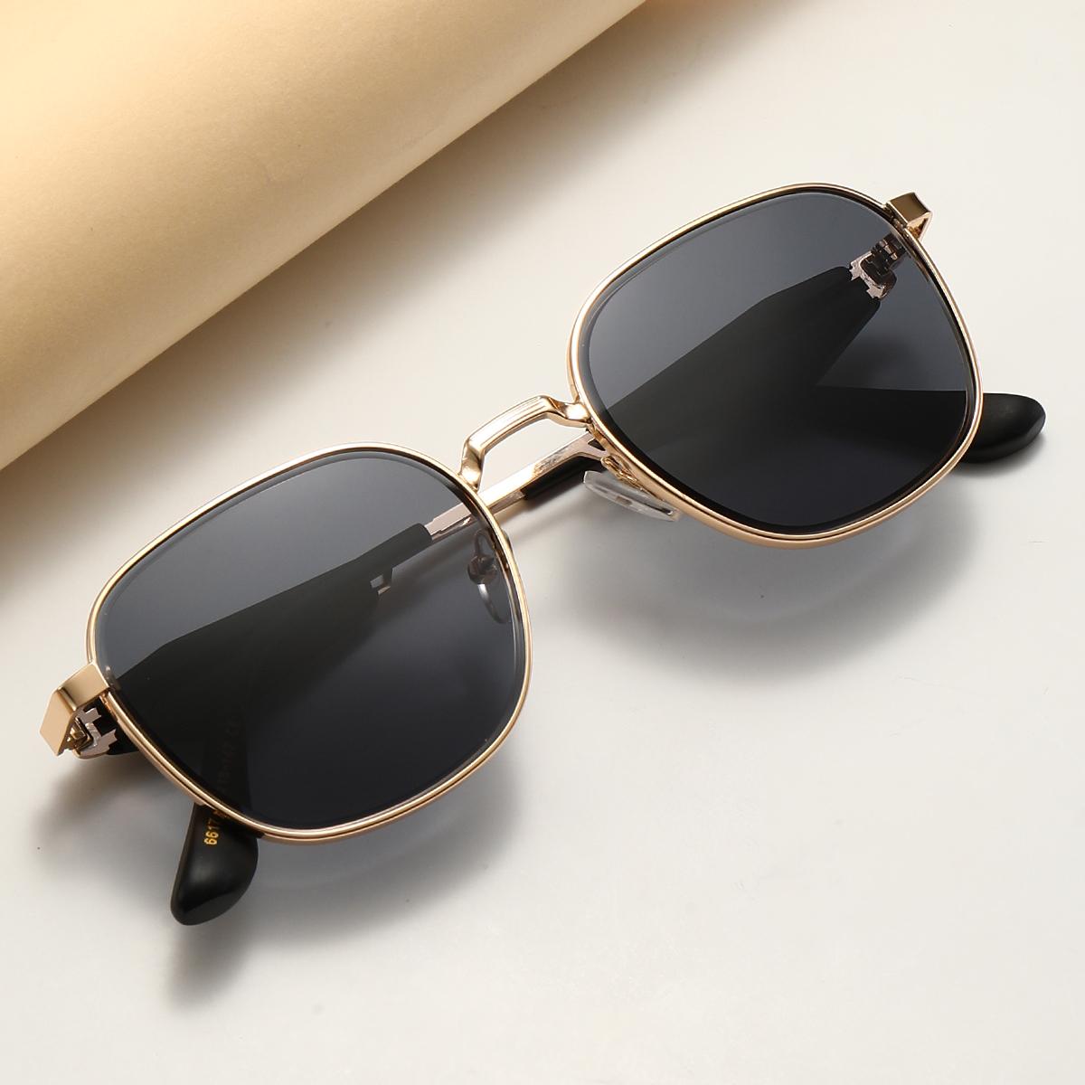 

Fashion Minimalist round Frame Glasses with Personalized Arm Design for Daily Wear And Street Photography чёрный