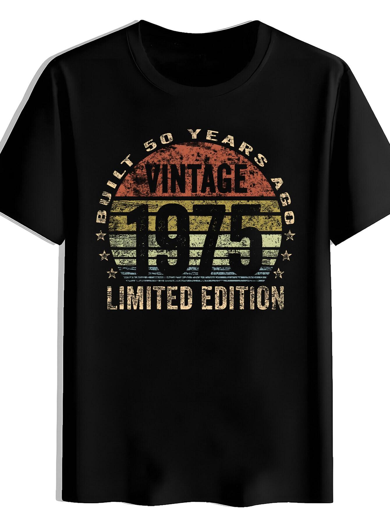 T-shirt A Short-Sleeved Featuring Vintage Elements XXXL