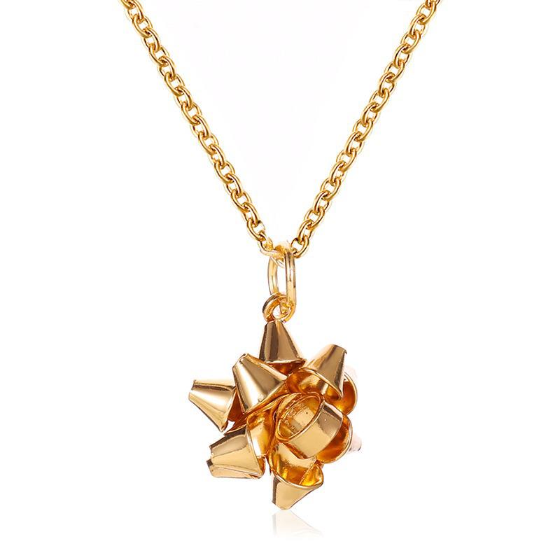 

Elegant Christmas Metal Flower Pendant Necklace - Simple Fashion Holiday Gift