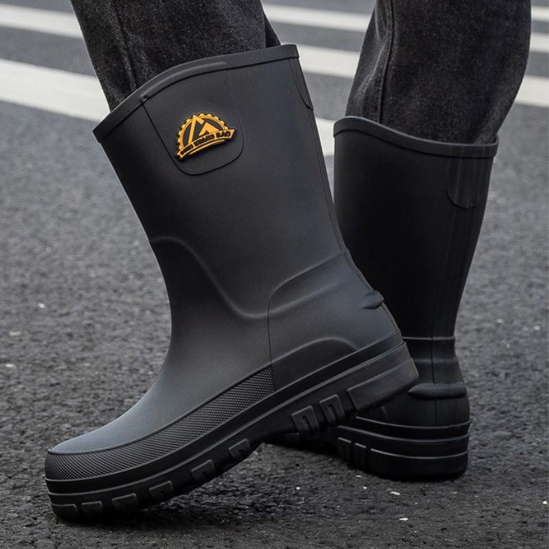 Brand Men Rain Shoes Platform Breathable Slip On Waterproof Rain Boots Rubber Soft Sole Non Slip Work Shoes for Men Botas Hombre