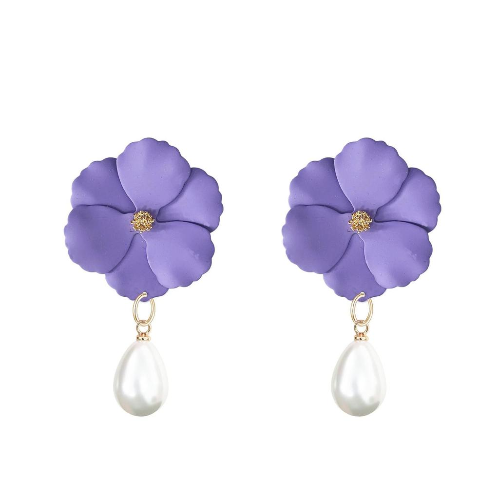 European Style Resin Pearl Flower Earrings with Girly Charm and Painted Floral Design