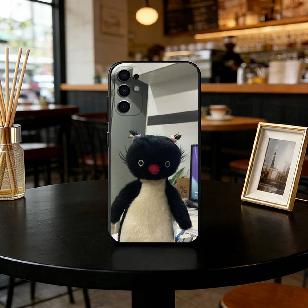 Cute cartoon penguin Phone Case For Samsung S25,S24,S21,S22,S23,S30,Ultra,S20,Plus,Fe,Lite,Note,10,Black Cover