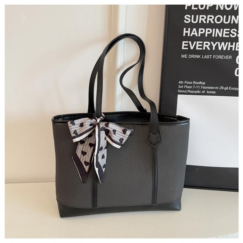 Large-capacity Bag Women's Summer Versatile New Casual Shoulder Bag Popular Commuter Tote Bag