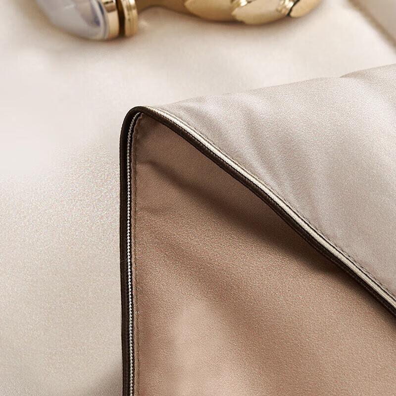 Paul Frank Wool Blend 3D Duvet