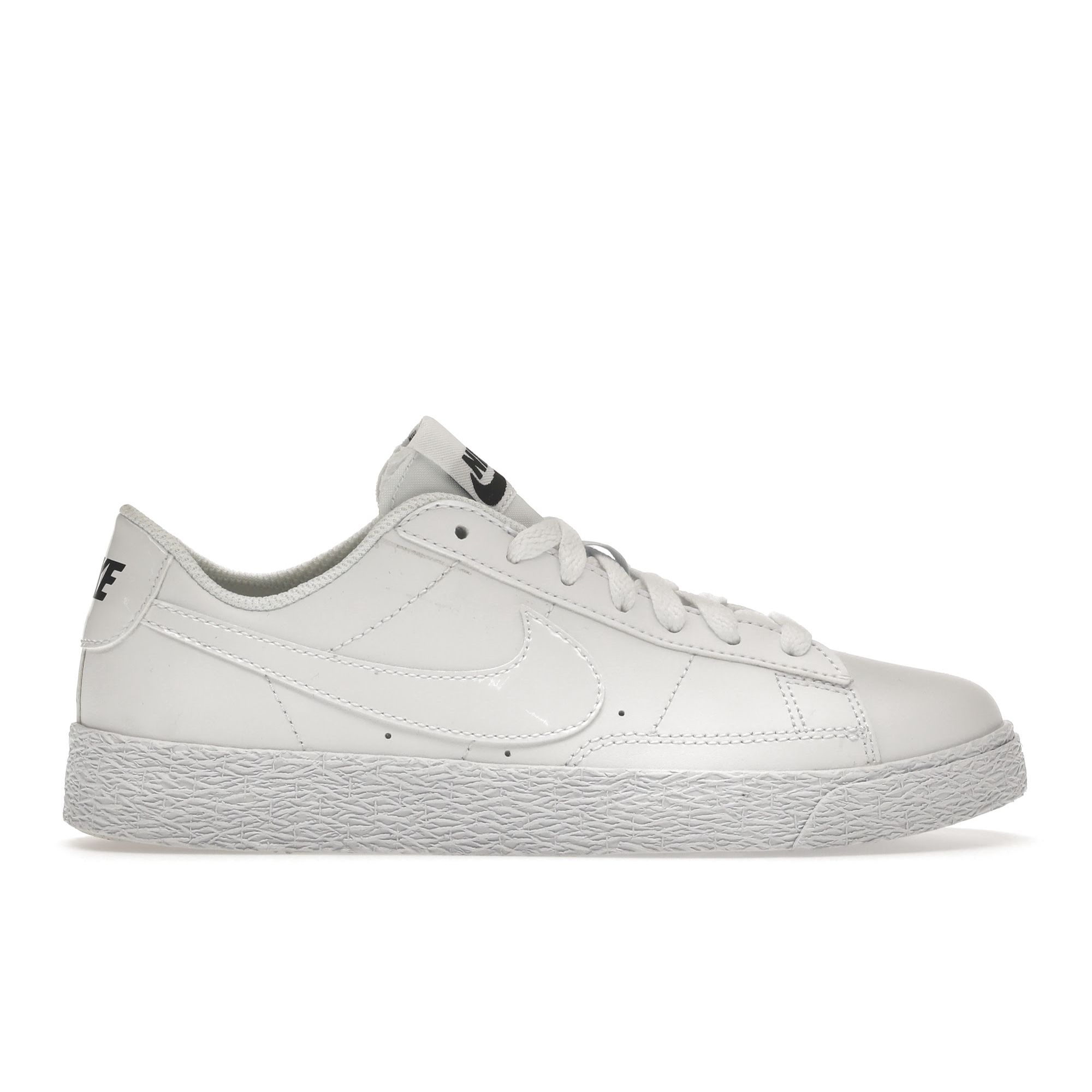 

Детские кроссовки Nike Blazer Low GS White Black 555190-102