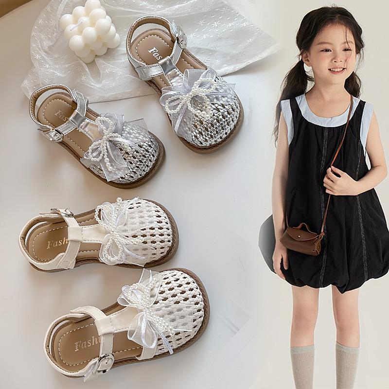 Girls' Lace Bowknot Woven Hollow Sandals2026Summer Pearl Princess Sandals with Closed Toe for Beach Fashion