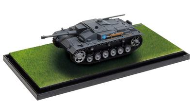PLATZ Girls Panzer Final Chapter Tank Collection III Hippo Team Bocage Battle Scale Finished Product & Palm-sized Sturmgeschütz F-type 1/72