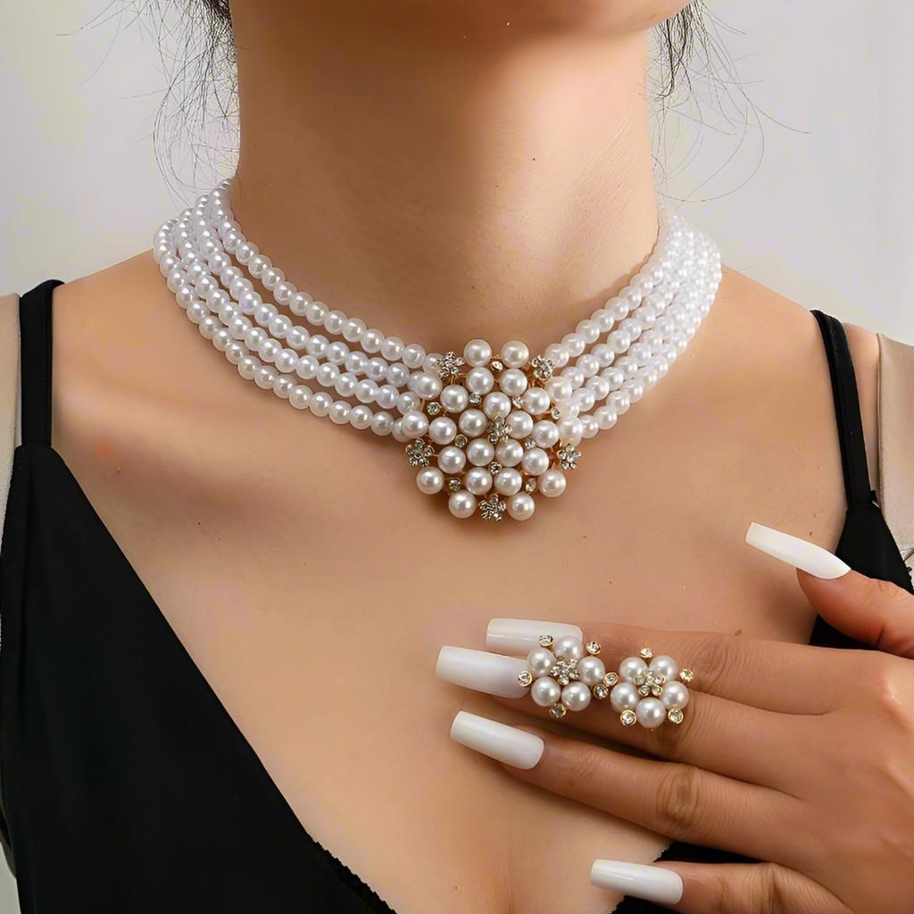 Colar com Pingente de Flor Estilo Europeu e Brincos com Pérola Artificial e Strass