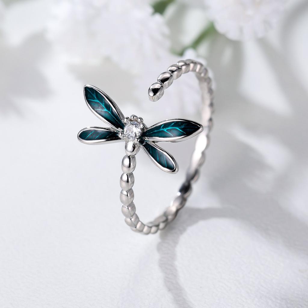 Personalisierter Insekt Libelle Design mit einem offenen Ring Retro und minimalistischer Stil Tropfölring