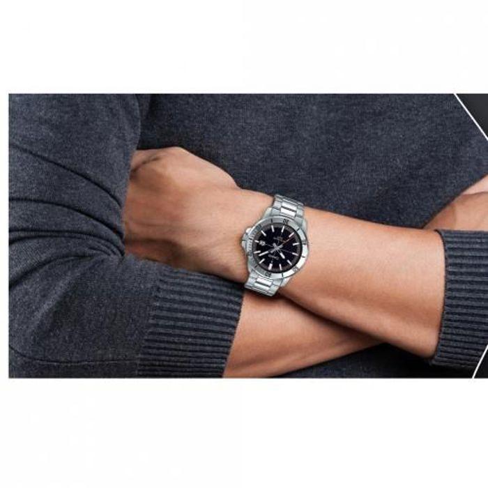 Montre - MTP - MTP-VD01D-1E2 - Aiguilles fluorescentes - Étanche 5 Atm - Cadran noir