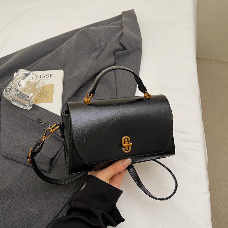 

Retro fashion underarm bag women s new simple versatile oily leather large-capacity commuting single shoulder oblique span чёрный