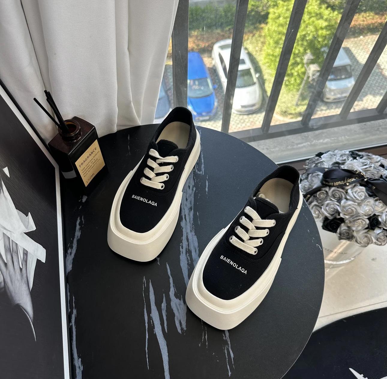 

Модные кроссовки на плоской подошве из парусины для спорта, ходьбы, бега, женщин, повседневная обувь, лето 2024, новые туфли-лоферы с круглым носком, на шнуровке, женские туфли Zapatillas 38 чёрный