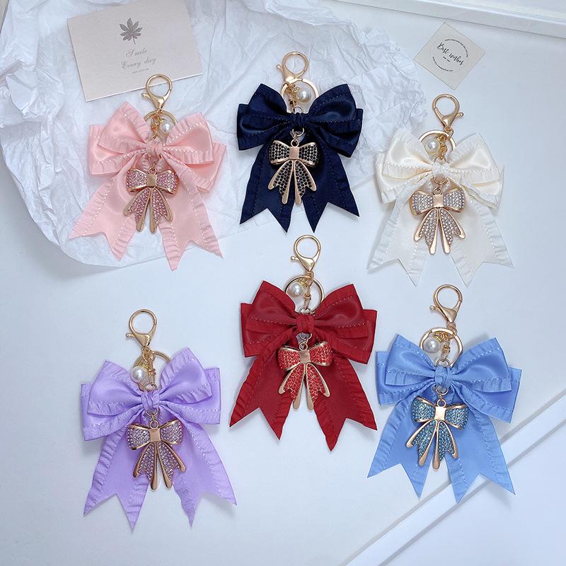 Women's Elegant Bow Bag Charm - Cute & Stylish Key Fob for Daily Use