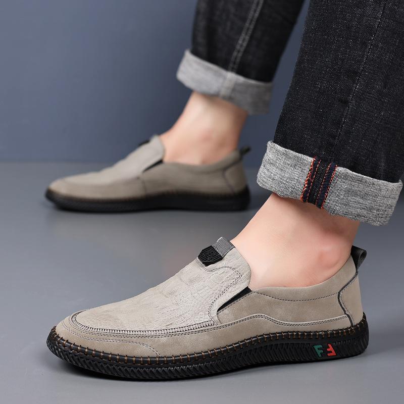 Summer Slip-On Soft Bottom Driving Bean Bean Shoes Fashionable Breathable White Shoes Comfortable Rubber Sole Casual Style