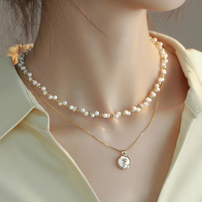 Women s Summer Versatile Light Luxury Niche Necklace Rose Double layered Pearl