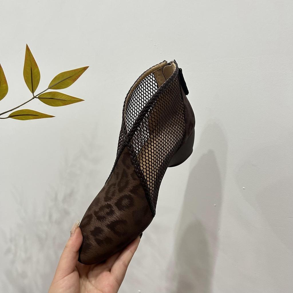 Francouzské síťované chladivé boty dámské 2025 léto prodyšné leopardí potisk chladivé boty klínek měkká podrážka zadní zip retro móda chladivé boty