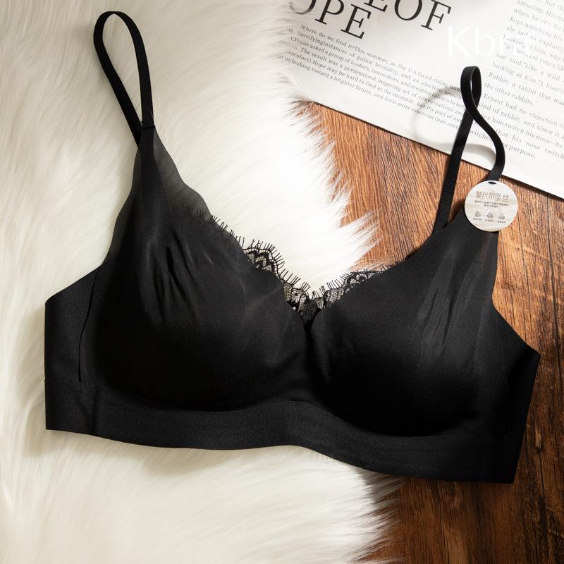 Women White Lace Trim Bra with Mulberry Silk