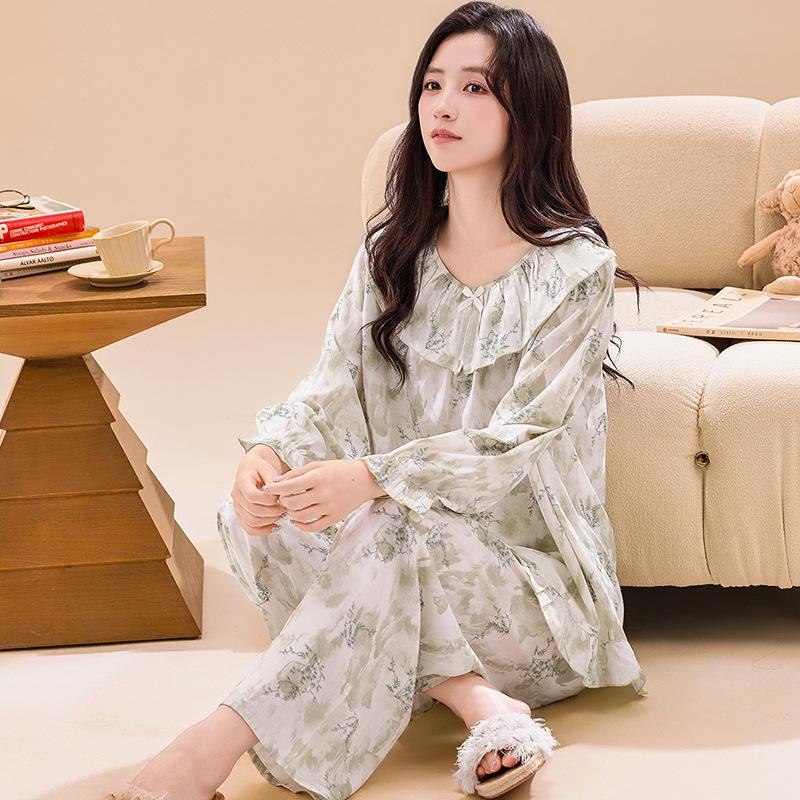Women's Cotton Silk Chinese-Style Pajamas Set - Breathable, Comfortable, Doll Round Neck, Perfect for Spring and Summer.