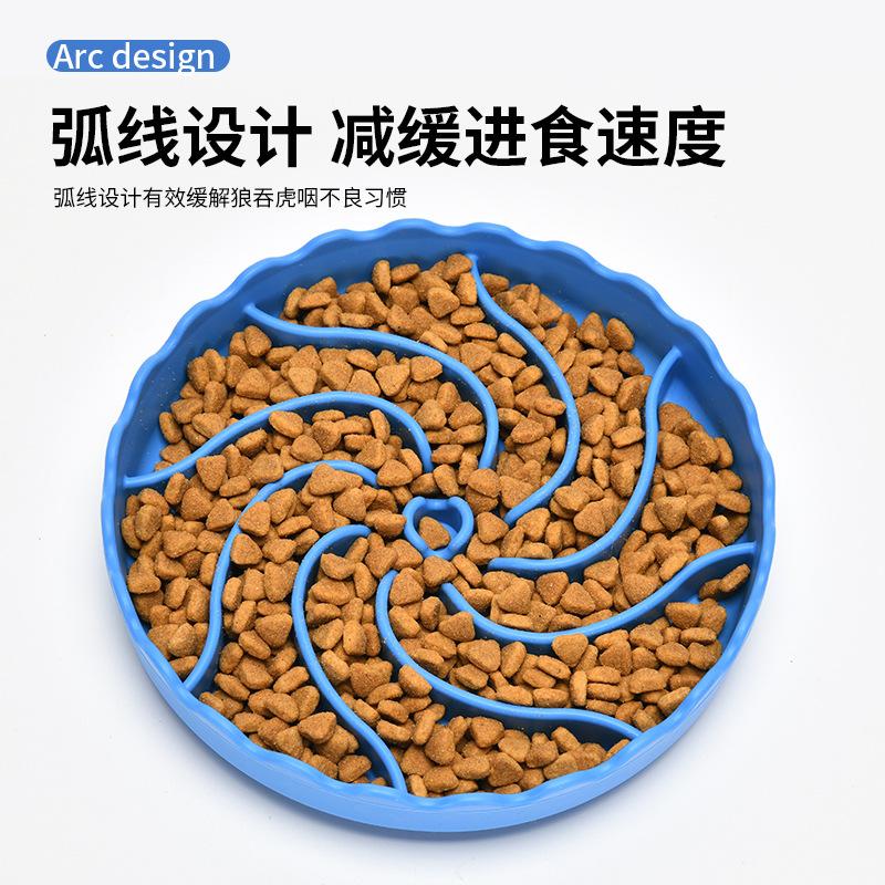 New hot-selling silicone pet licking mat, multi-functional pet food bowl, cat and dog food basin mat with suction cup, slow-eating placemat