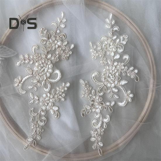 2 Pcs Embroidery Lace Applique Sewing Flower Fabric Collar Patch Motif Wedding Gown Dress Bridal DIY Crafts for Daily Wear Tailor Shops