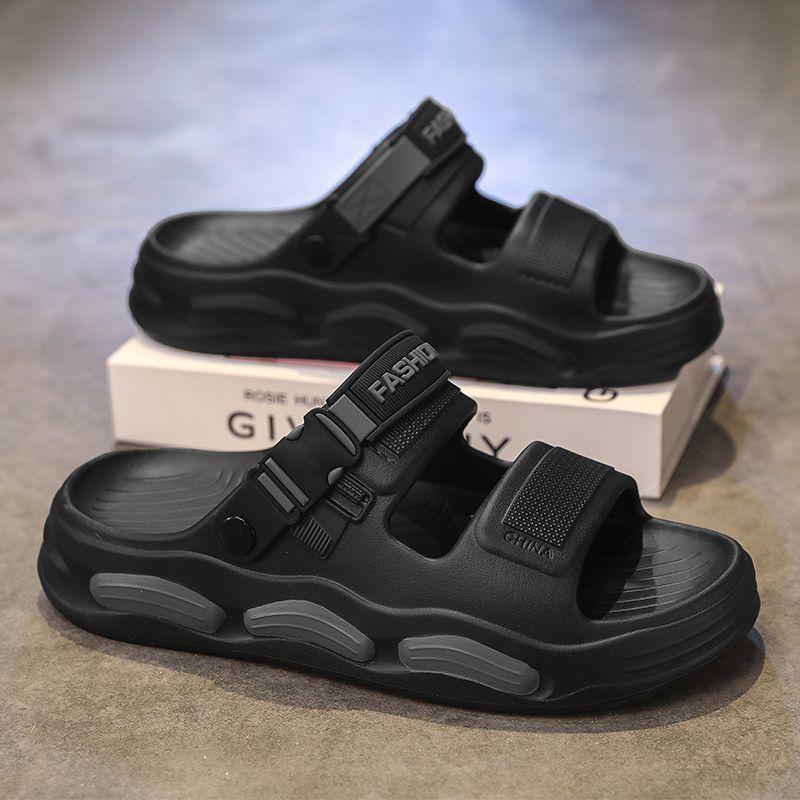 Fashion 2025 Men's Sandals Summer Outerwear New Anti slip and Wear resistant Dual purpose Driving Casual Lightweight Beach Slippers