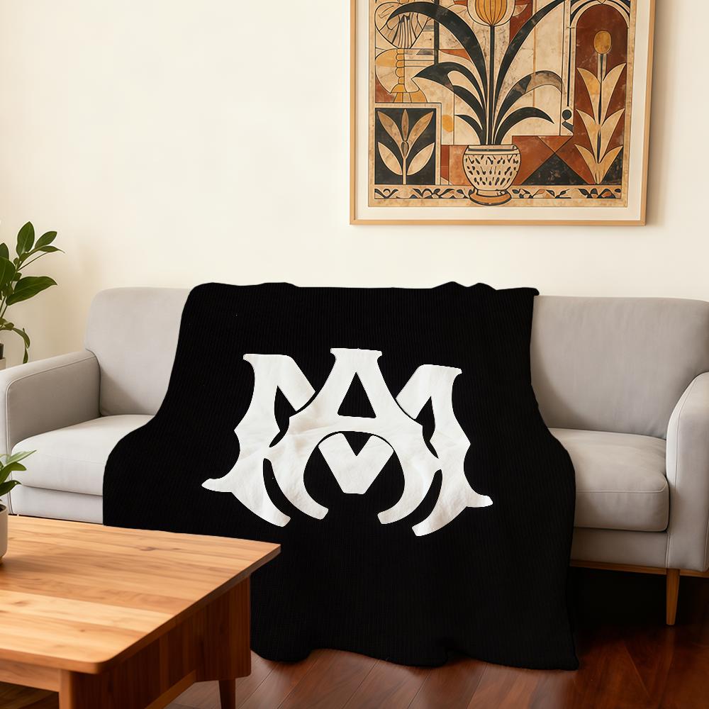 

Fashion A-AMIRI Logo Cool Blanket Super Warm Comfortable Plush Throw Blanket Child Home Sofa Bedroom Gift 30x40in