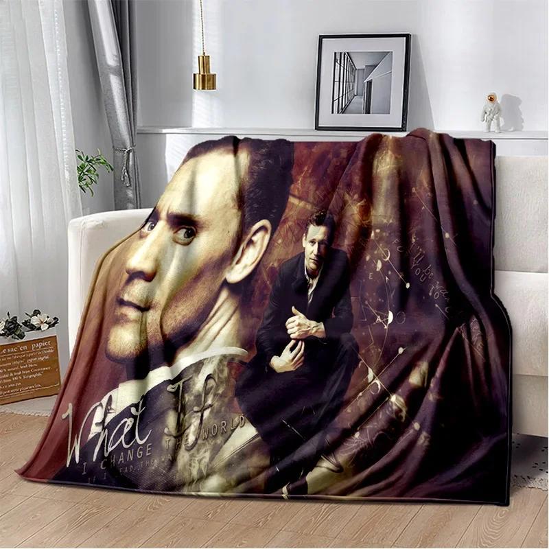 Tom Hiddleston Collage Plaid Actor Soft Plush Blanket,Flannel Blanket Throw Blanket for Living Room Bedroom Bed Sofa Picnic Kids
