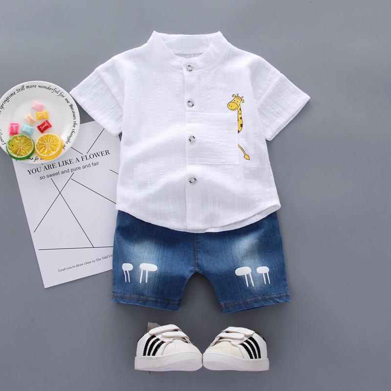 Tenue d'été à manches courtes pour petit garçon: Ensemble deux pièces mignon et beau