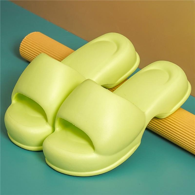 Fashion Summer Women Thick Sole Slippers Outdoor Casual Eva Platform Slippers Bathroom Anti-Slip Soft Sandals Fashion Ladies Cloud Shoes