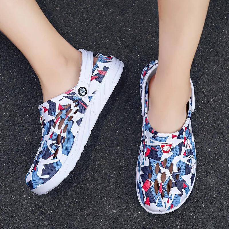 2024 New Fashion Sandals Men Clogs Slippers Soft Bottom Beach Sandals Men Clog Sandals Comfortable Breathable Zapatillas Hombre