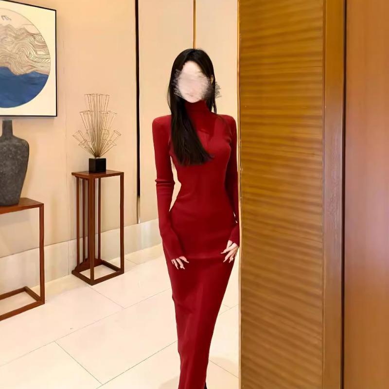 Hepburn little red dress high-end light luxury niche with coat inside high-end red knitted dress women's autumn and winter