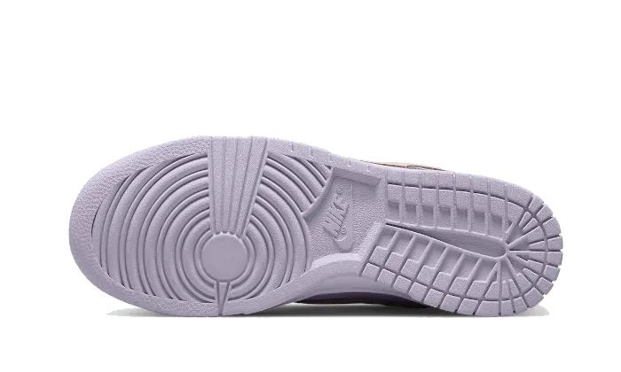 Dunk Low Easter (2022)