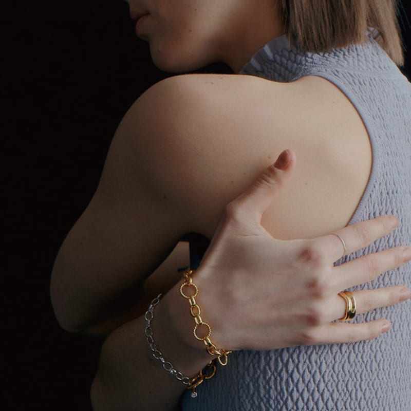 

ONEENOUGH Trivia Connect Bracelet GOLD