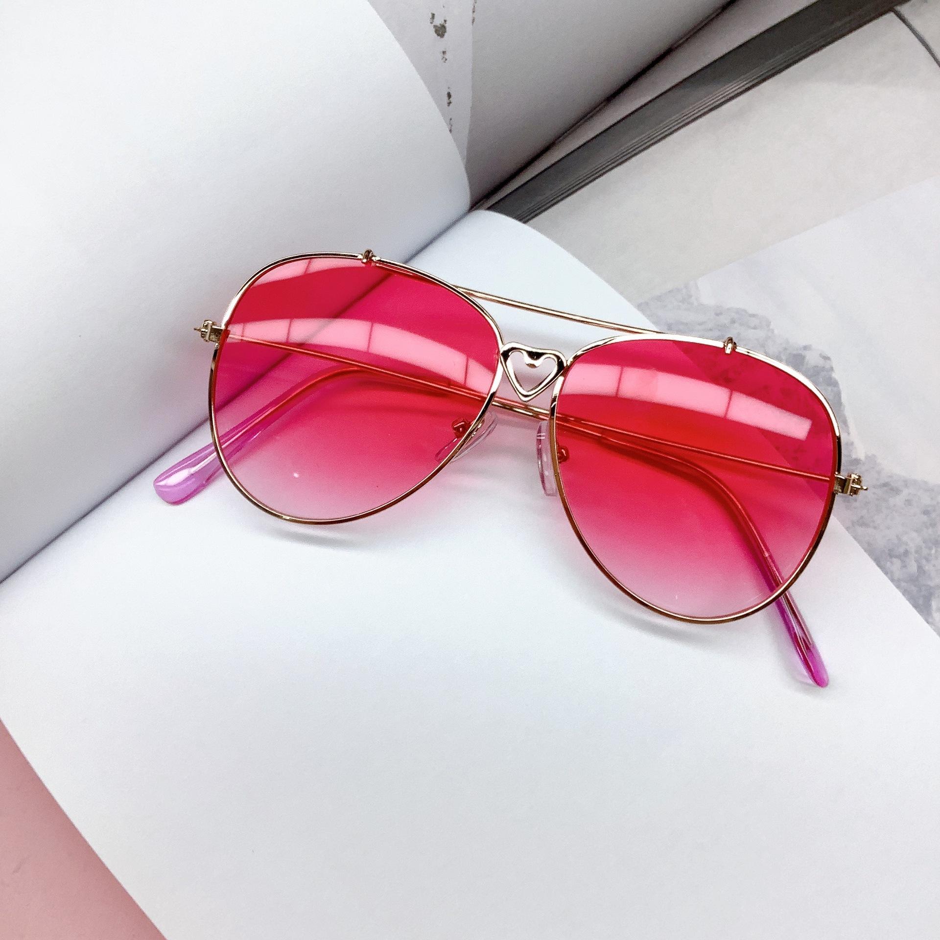 

Fashion Metal Children s Korean Version Travel Concave Shaped Glasses Baby Trendy Sun Shading Sunglasses розовый