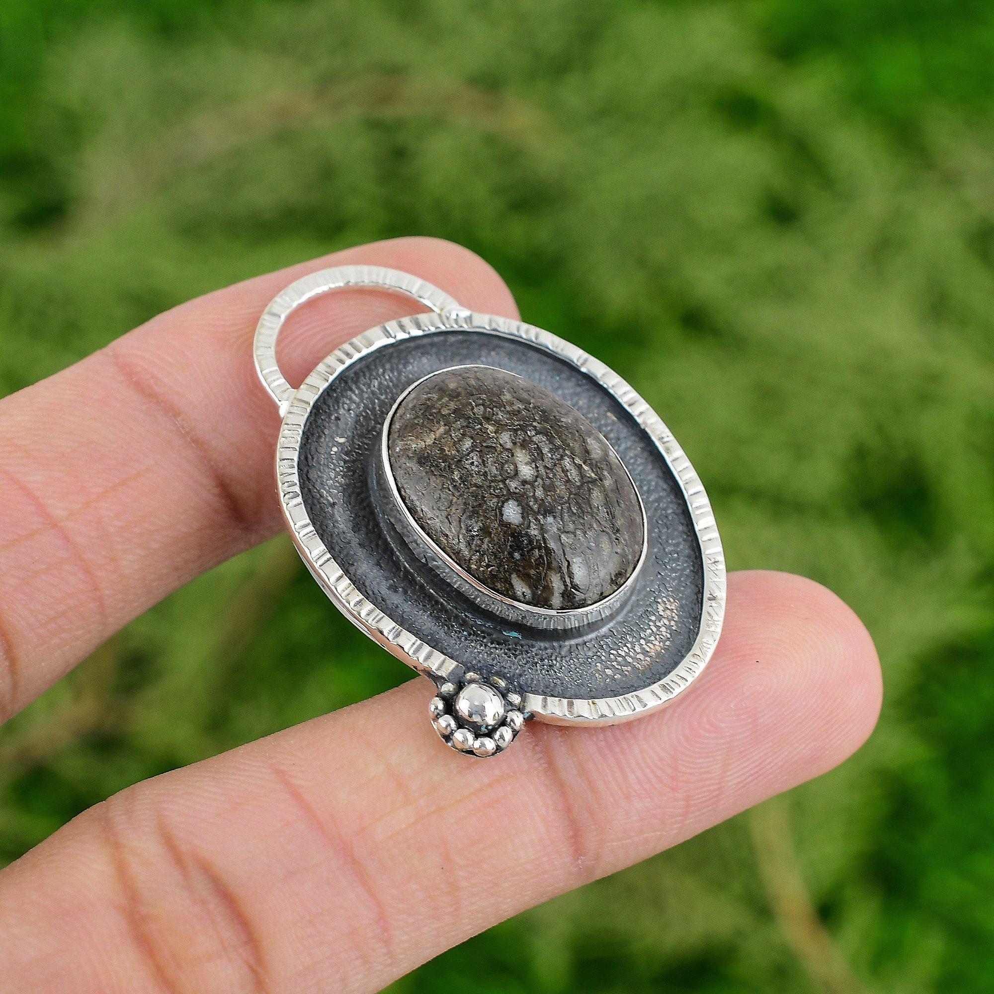 

Распродажа ко Дню дочерей Серебро 925 пробы Камень кости динозавра Модный безель Подвеска для сестры