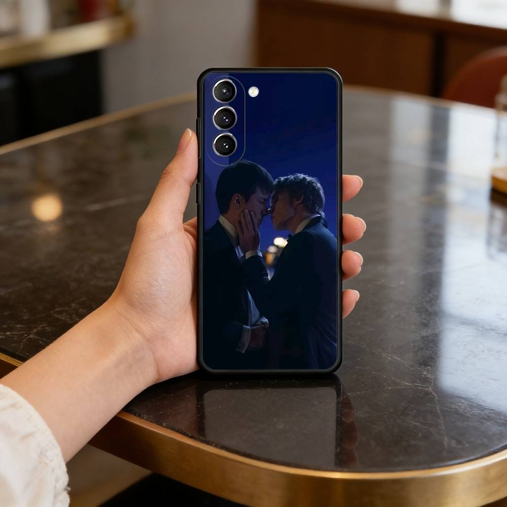 

Hudson Williams Shane Hollander Phone Case For Samsung S25,24,23,22,30,21,10,9,Ultra,Plus,Lite,FE,4,5 G Soft Black Case Samsung S23plus5G