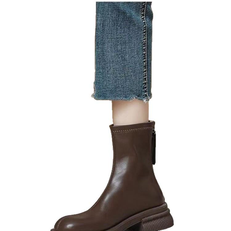 Dámské martensky 2025: Nový horký styl, silná podrážka, britské zeštíhlující kotníkové boty na jaro a podzim