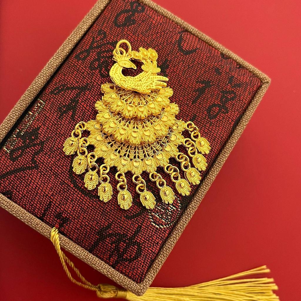 Gold Peacock Tassel Pendant Necklace – Elegant Ethnic Style for Women