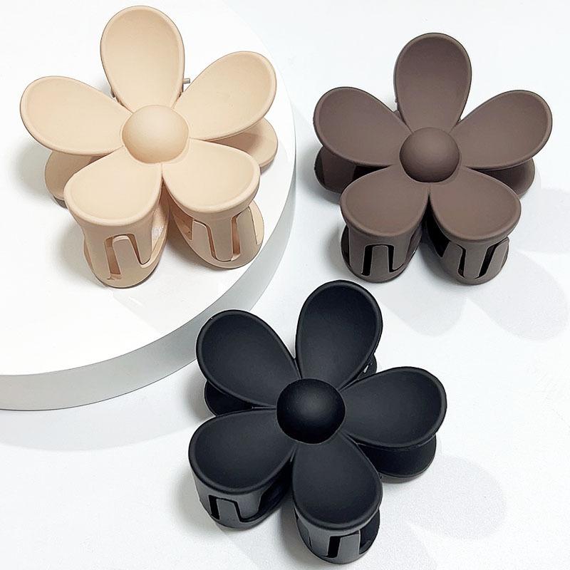 Sweet Flower Claw Clip Fashion Shark Clamp Hair Clip Large Hairpins Barrettes For Women Ponytail Headwear Girls Hair Accessories