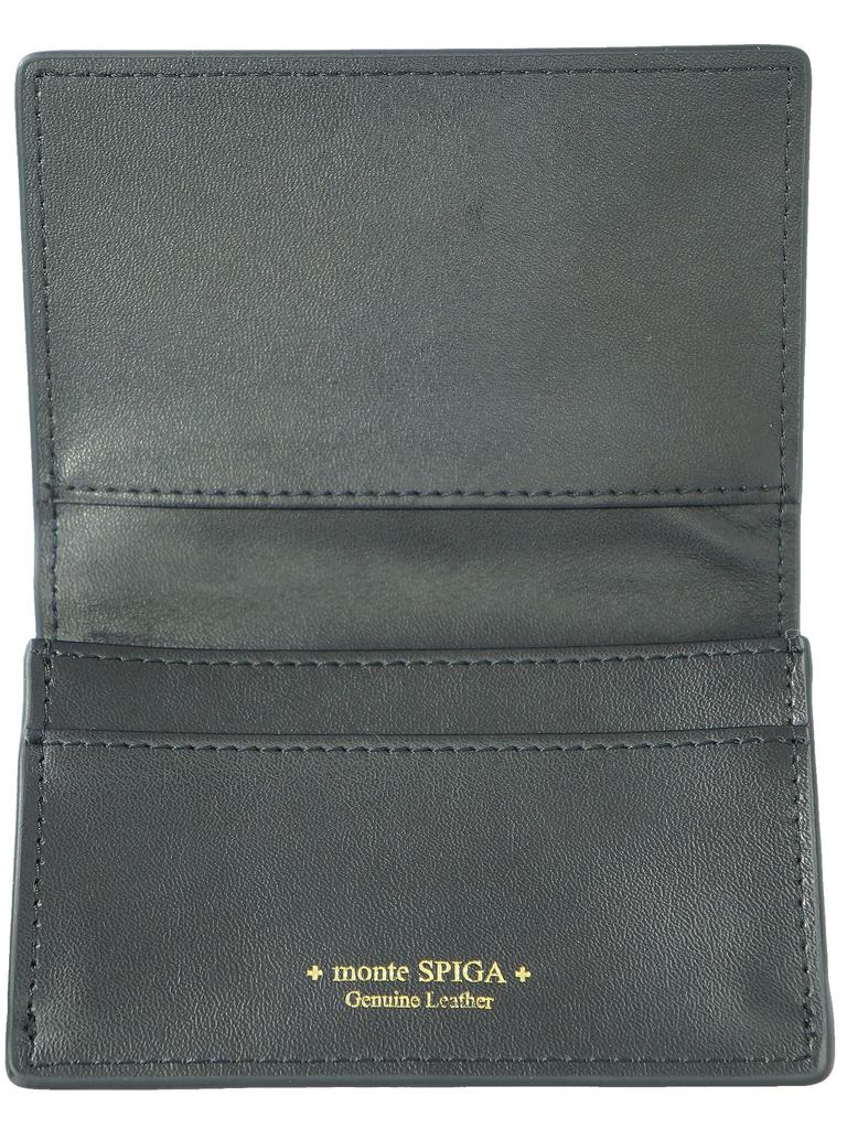This green bridle leather card holder from the UK is a stylish and cute item for men and women. It's made of genuine, tanned leather, and features